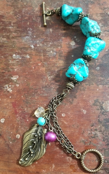 Handcrafted beaded bracelet - Picture 2 of 8